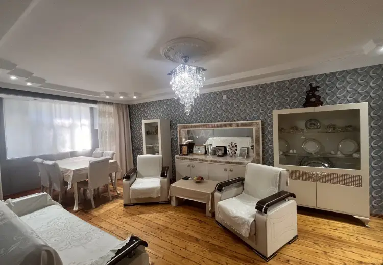 3 otaqlı mənzil Satılır, Gəncə
