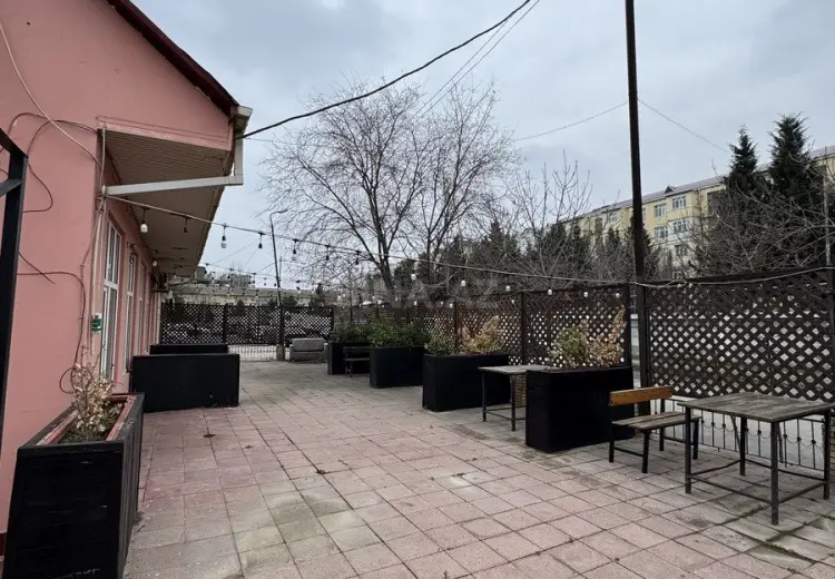 1800 m² Obyekt / Ofis Satılır, Sumqayıt