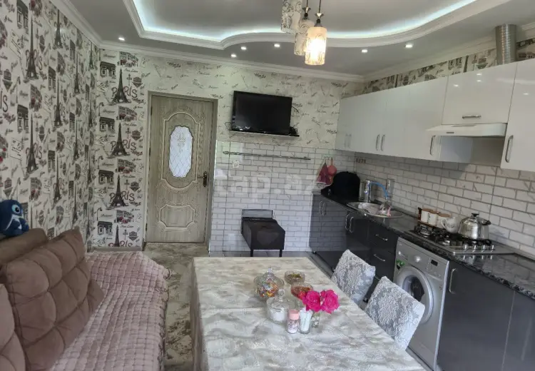 3 otaqlı mənzil , Quba