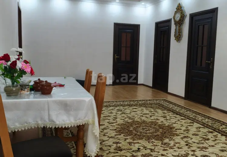 8 otaqlı mənzil , Qusar