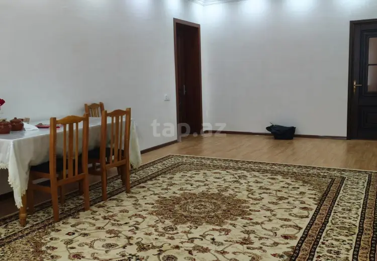 8 otaqlı mənzil , Qusar