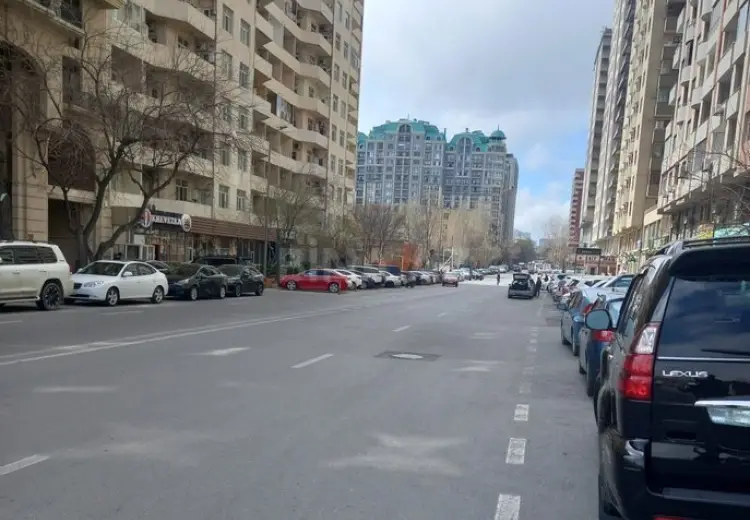 176 m² Obyekt / Ofis Satılır, Nəsimi, Bakı