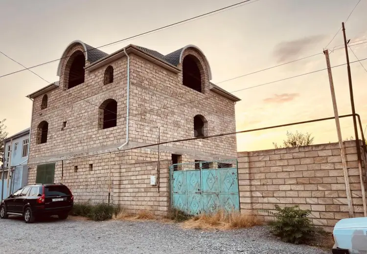 8 otaqlı mənzil , Xaçmaz