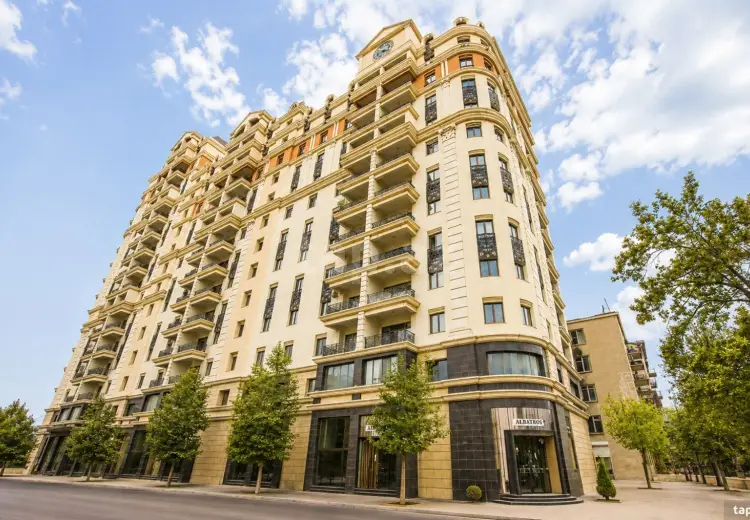 5 otaqlı mənzil , Bakı