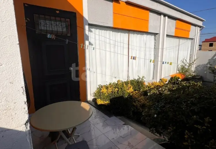 4 otaqlı mənzil , Bakı