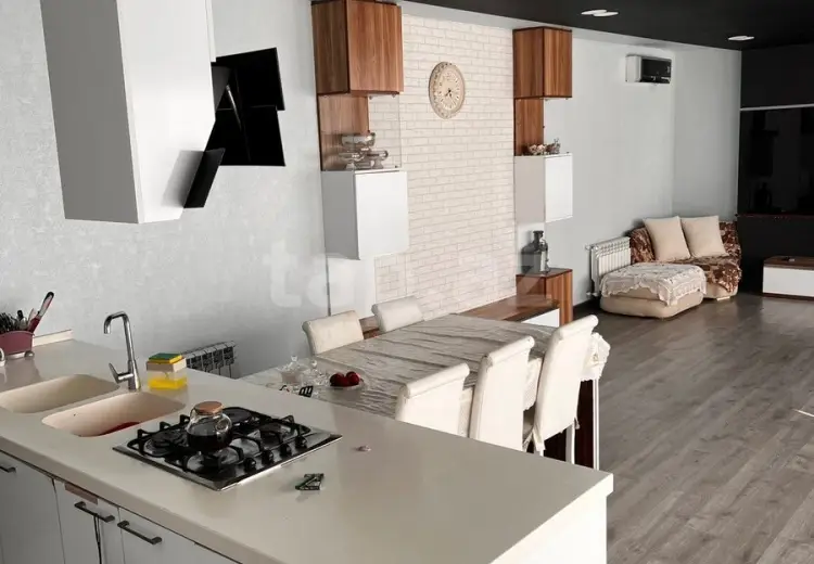 4 otaqlı mənzil , Bakı