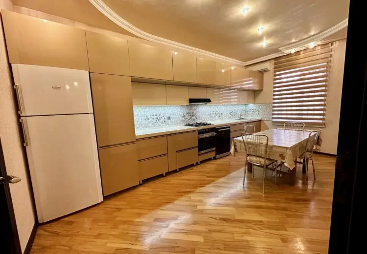 9 otaqlı mənzil Satılır, Biləcəri qəs., Binəqədi, Bakı