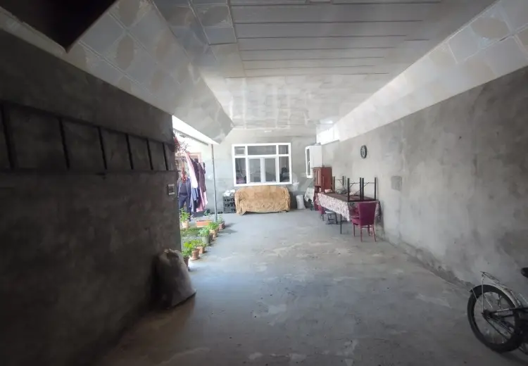 3 otaqlı mənzil , Şəki