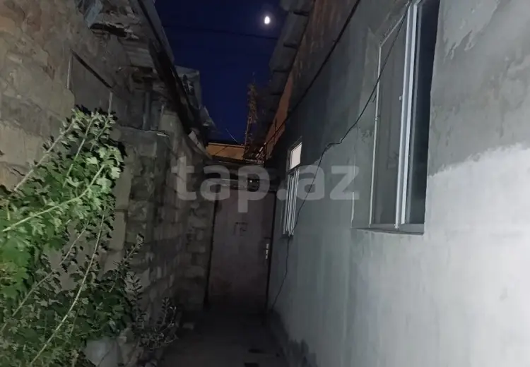 8 otaqlı mənzil , Bakı