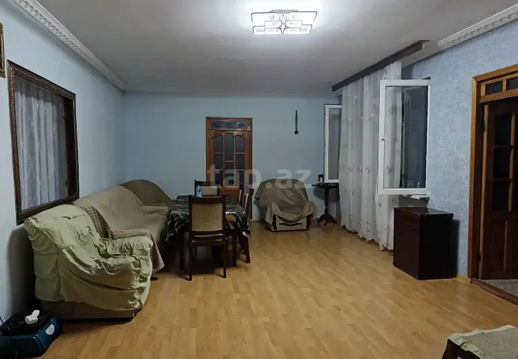 8 otaqlı mənzil , Bakı