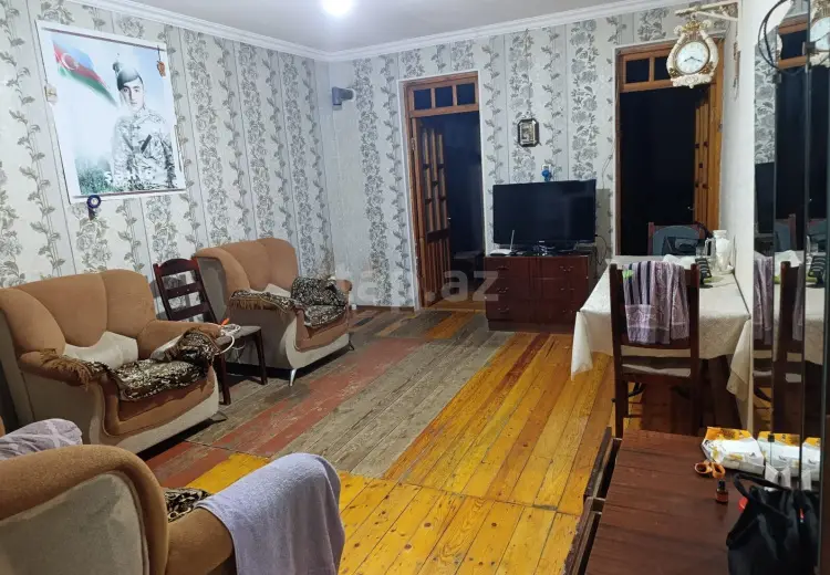 8 otaqlı mənzil , Bakı
