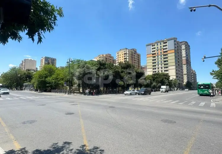 3 otaqlı mənzil , Bakı