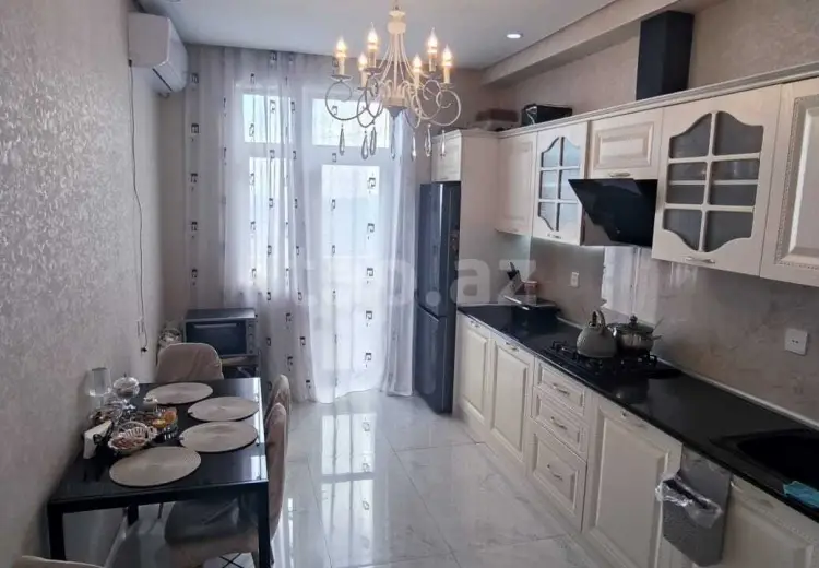 3 otaqlı mənzil , Bakı