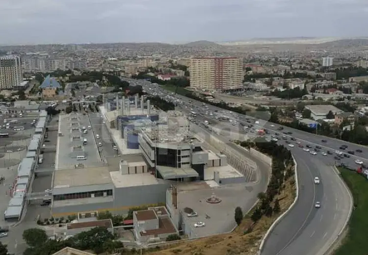 3 otaqlı mənzil , Bakı