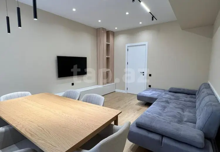 4 otaqlı mənzil , Bakı
