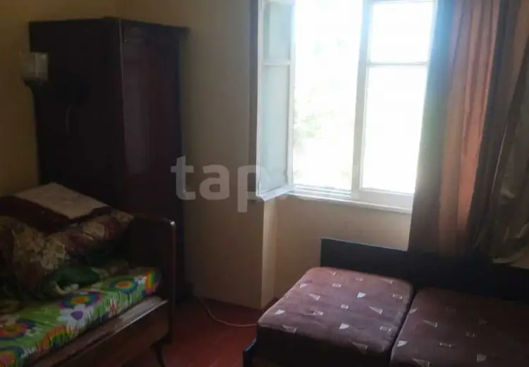 12 otaqlı mənzil , Xudat