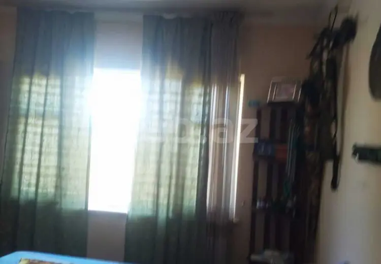 12 otaqlı mənzil , Xudat