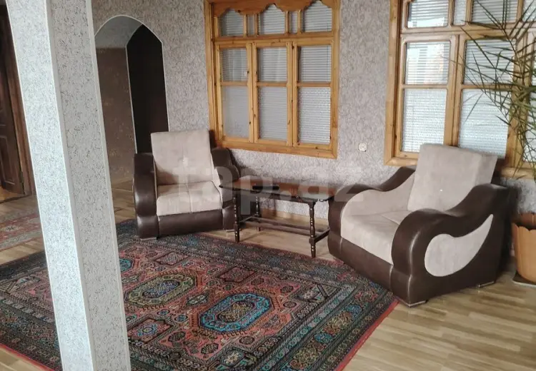 8 otaqlı mənzil , Qəbələ