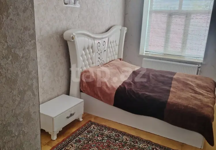8 otaqlı mənzil , Qəbələ
