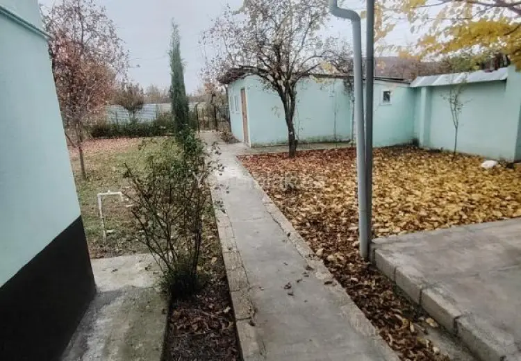 8 otaqlı mənzil Satılır, Qəbələ