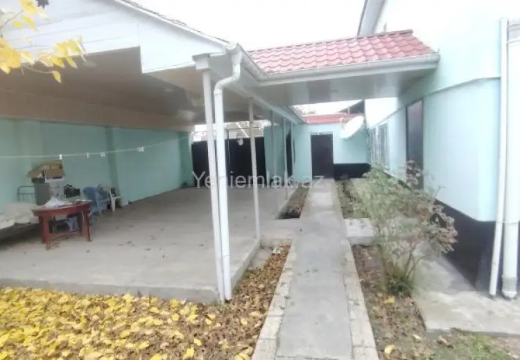 8 otaqlı mənzil Satılır, Qəbələ