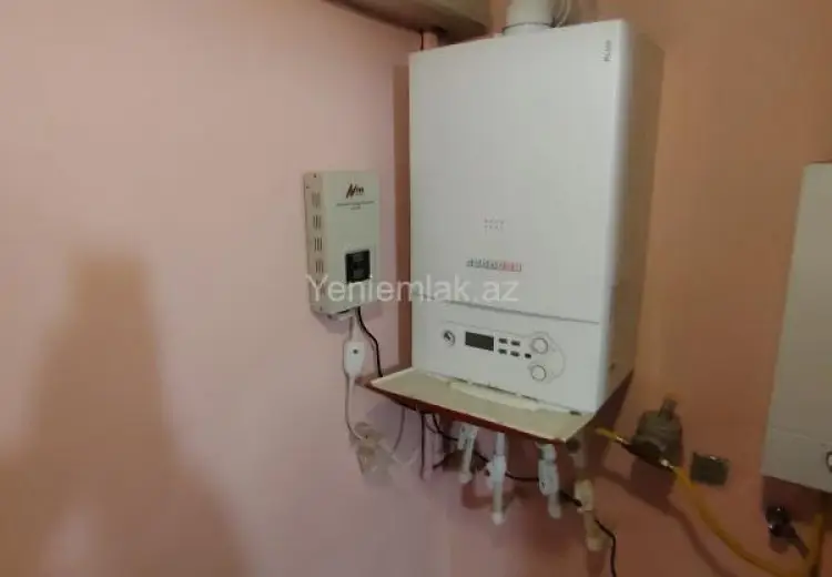 8 otaqlı mənzil Satılır, Qəbələ