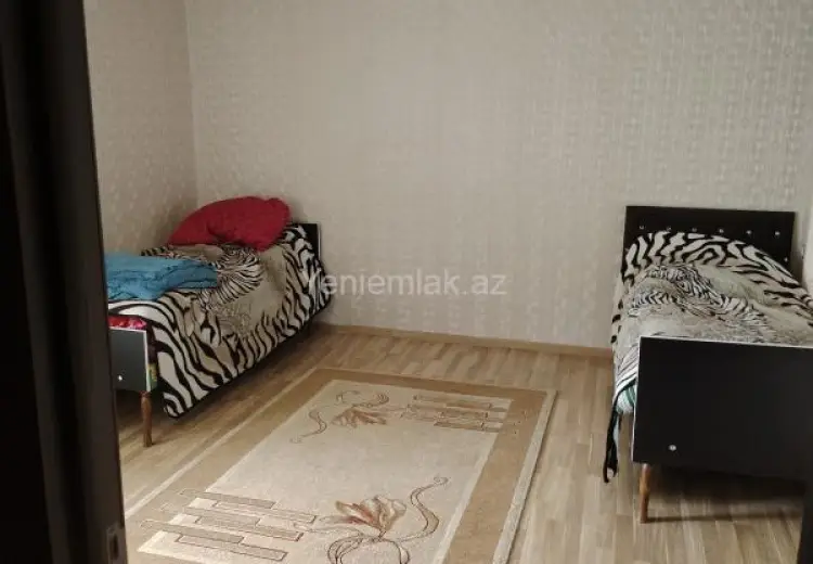 8 otaqlı mənzil Satılır, Qəbələ