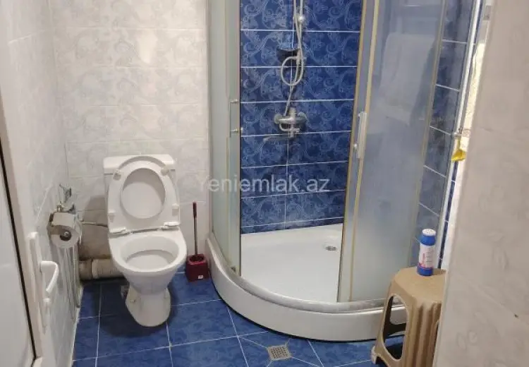 8 otaqlı mənzil Satılır, Qəbələ