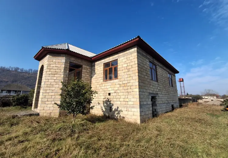 3 otaqlı mənzil , Astara