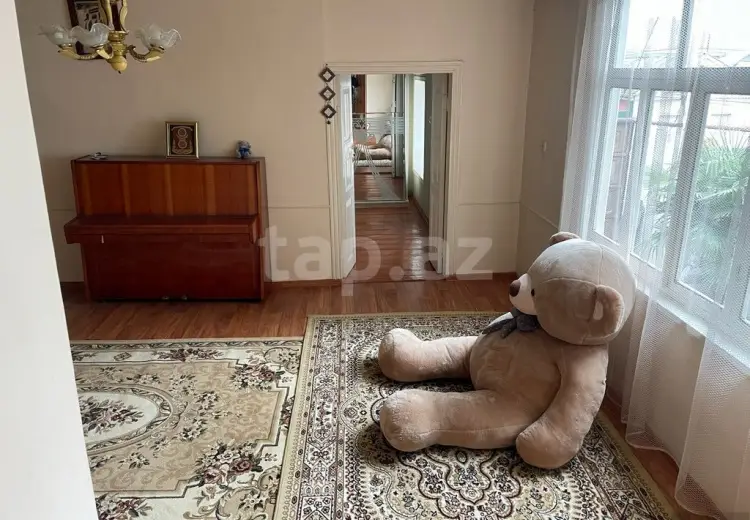 6 otaqlı mənzil , Xaçmaz