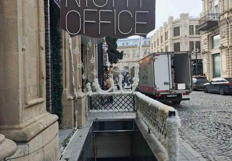 413 m² Obyekt / Ofis Satılır, İçəri şəhər, Səbail, Bakı