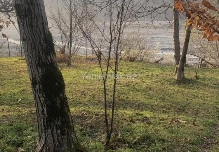 8 sot Torpaq Satılır, Qəbələ
