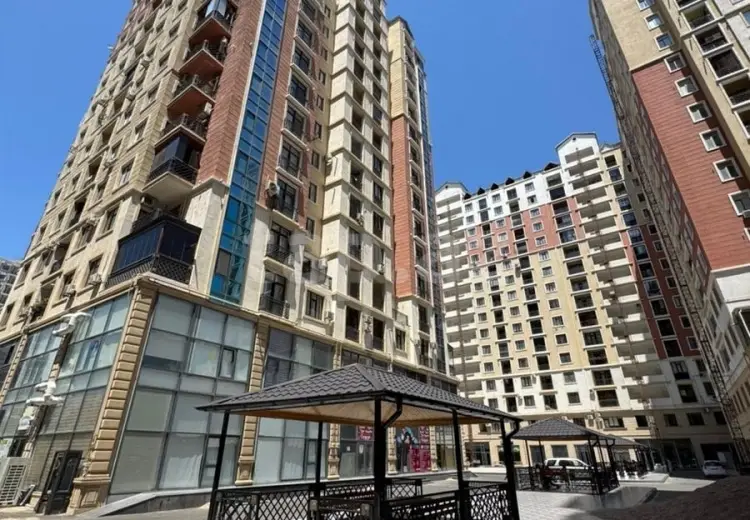 3 otaqlı mənzil , Bakı