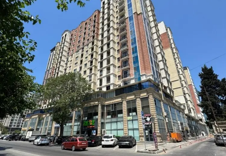3 otaqlı mənzil , Bakı
