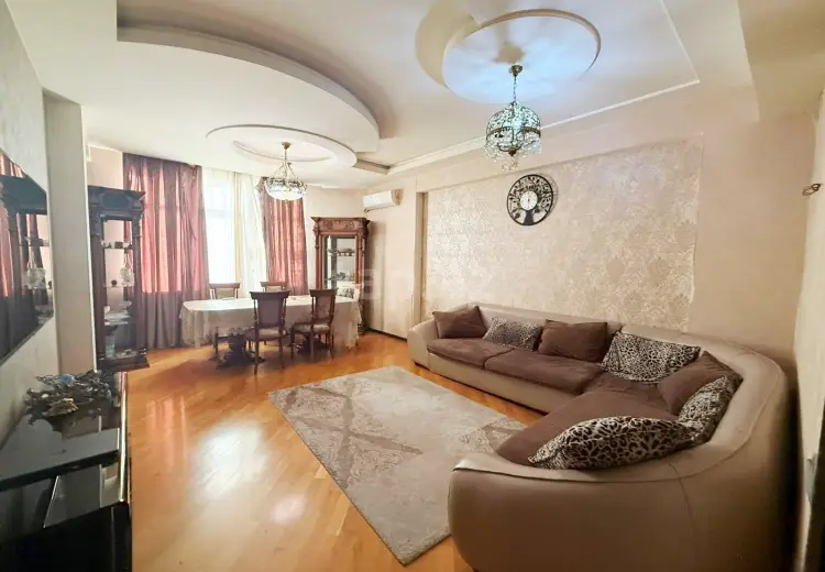 3 otaqlı mənzil , Bakı