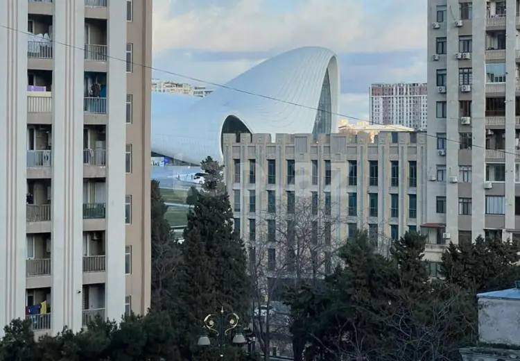 3 otaqlı mənzil , Bakı