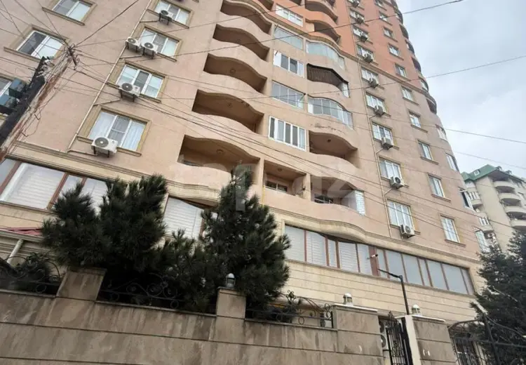 4 otaqlı mənzil , Bakı