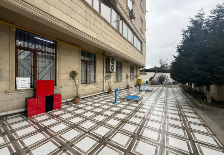 4 otaqlı mənzil , Bakı