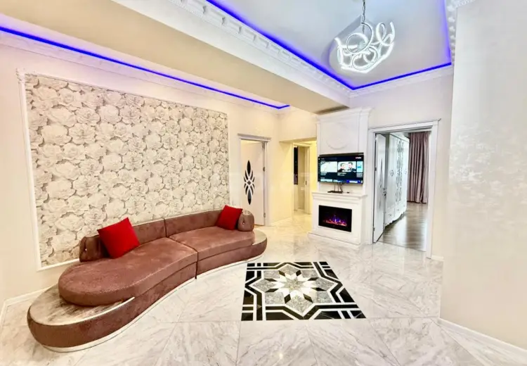 4 otaqlı mənzil , Bakı
