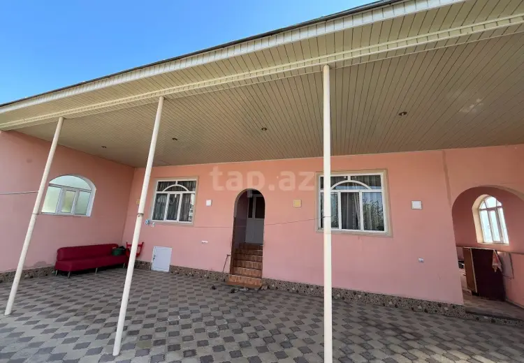 4 otaqlı mənzil , Şəki
