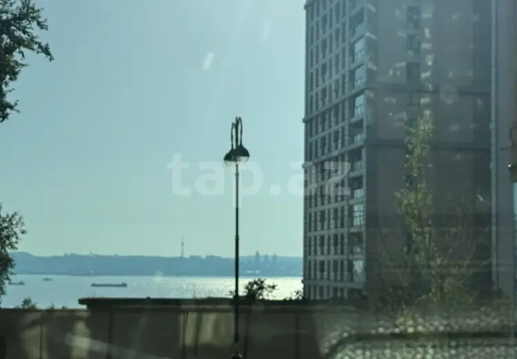 4 otaqlı mənzil , Bakı