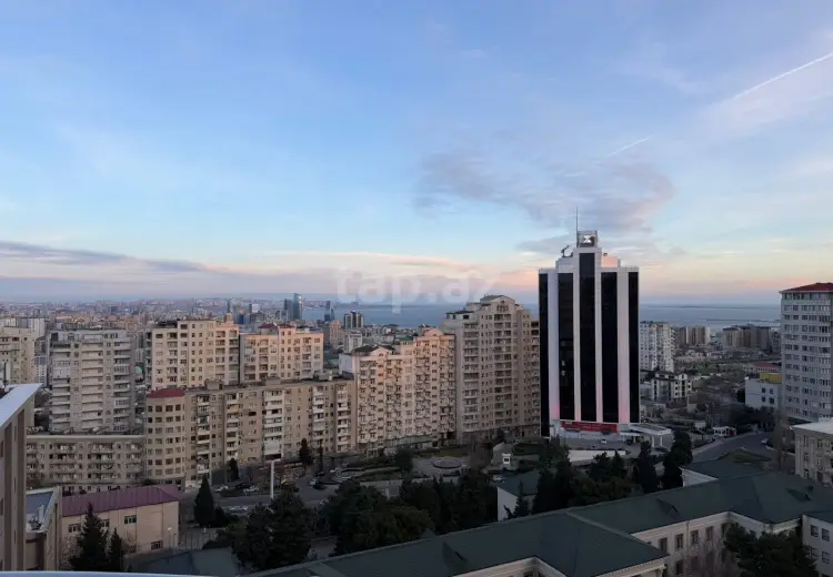 3 otaqlı mənzil , Bakı