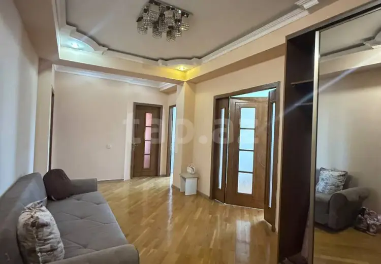 3 otaqlı mənzil , Bakı
