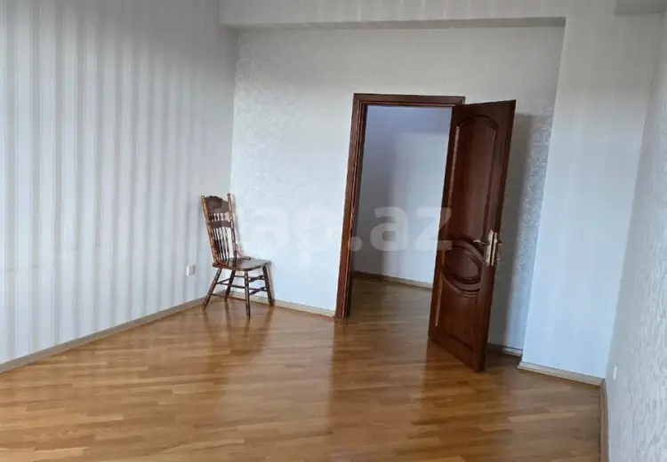 3 otaqlı mənzil , Bakı