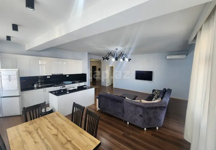 4 otaqlı mənzil , Bakı