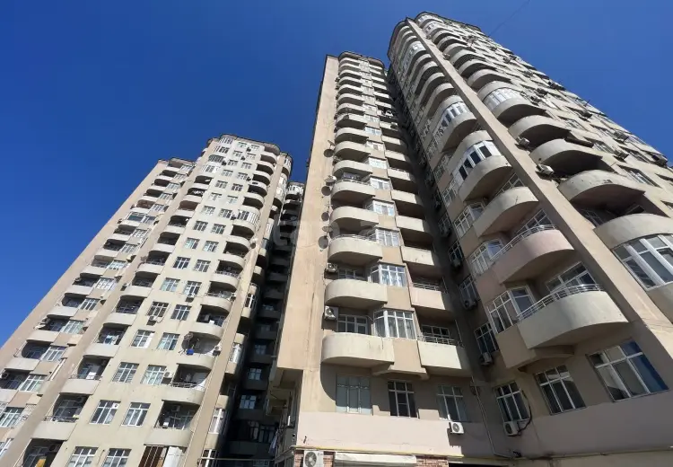 3 otaqlı mənzil , Bakı