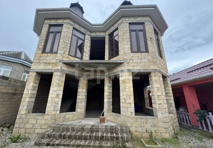 5 otaqlı mənzil , Qusar