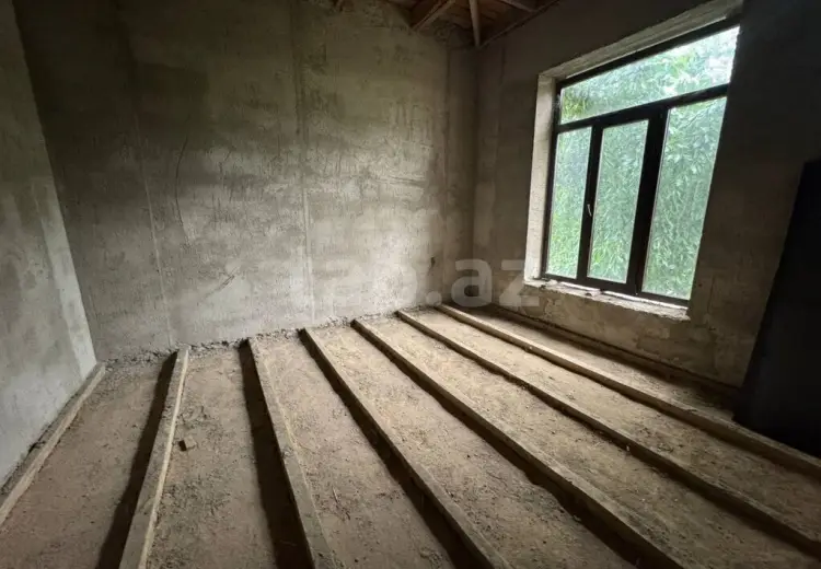 5 otaqlı mənzil , Qusar