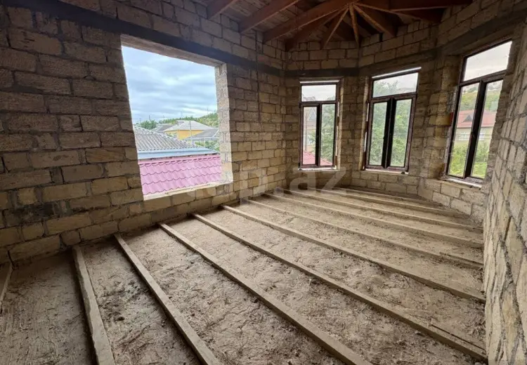 5 otaqlı mənzil , Qusar