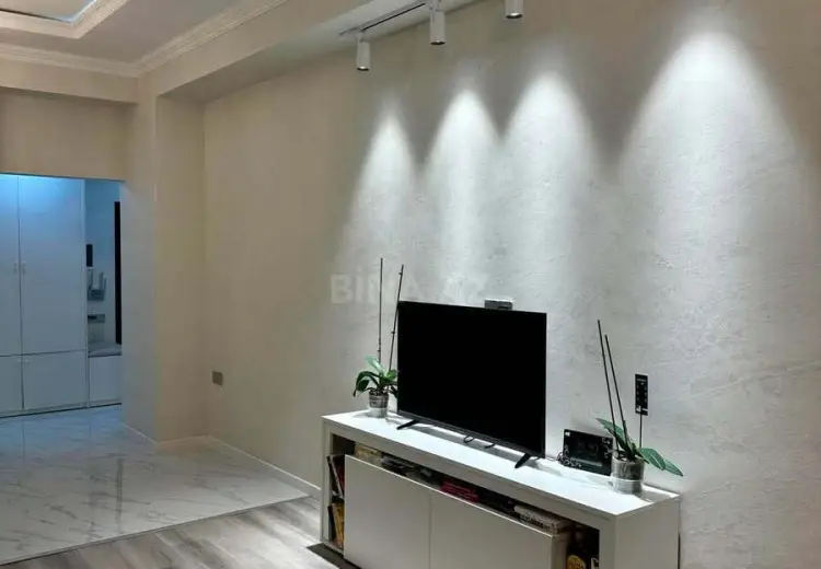 2 otaqlı mənzil Satılır, Badamdar qəs., Səbail, Bakı